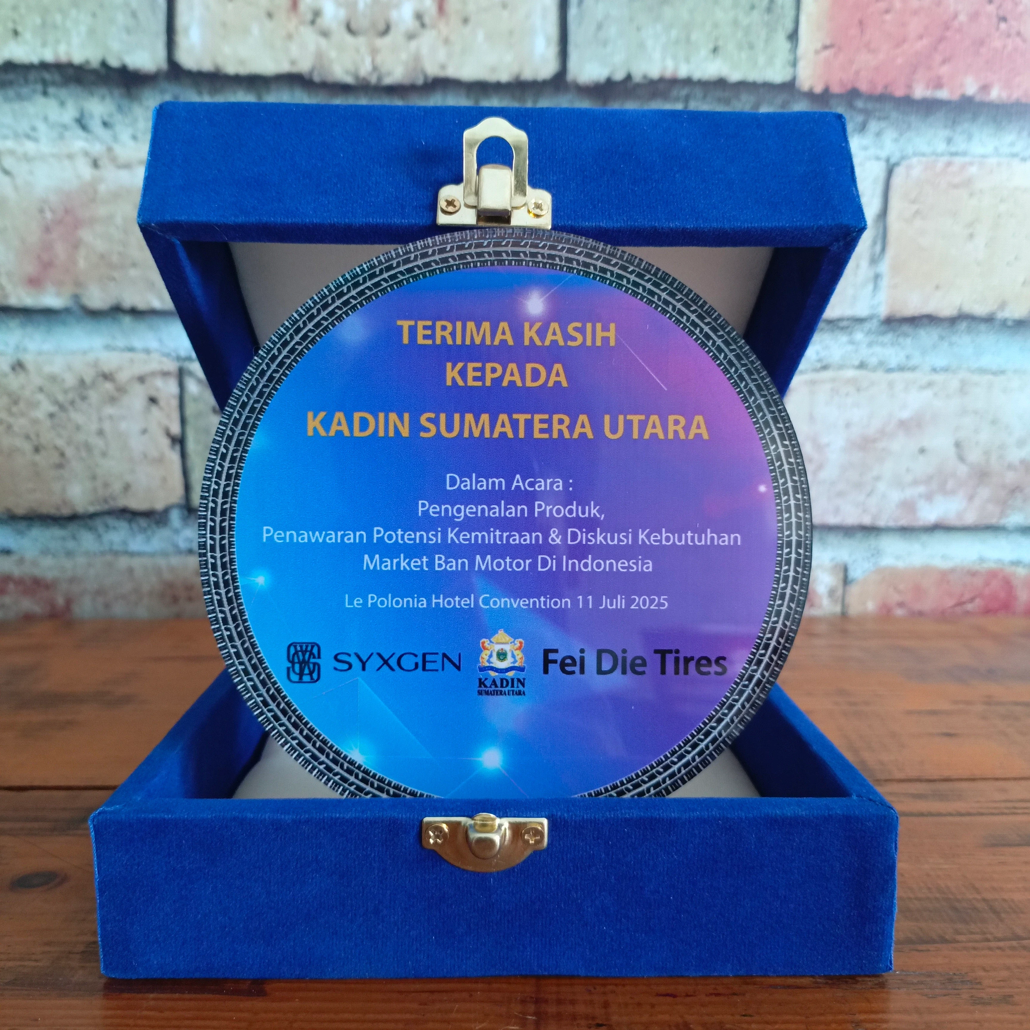 Plaque/Plakat Fei Die Tires